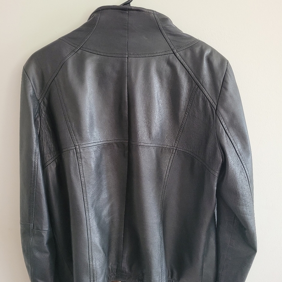 Leather jacket - Picture 4 of 4